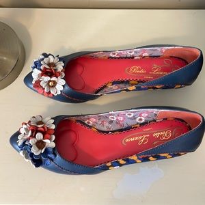 Poetic License floral flats size 7